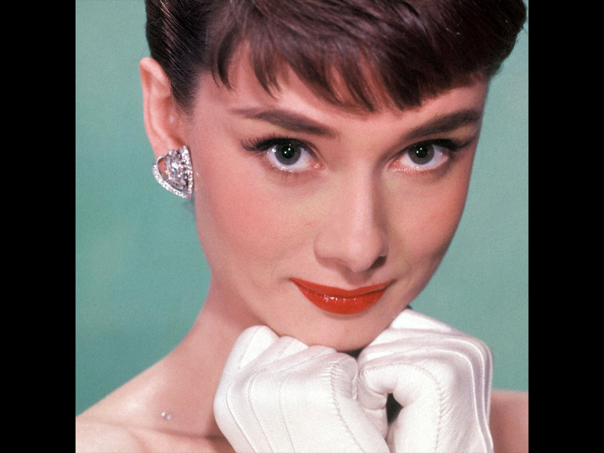 Audrey Hepburn shy pose