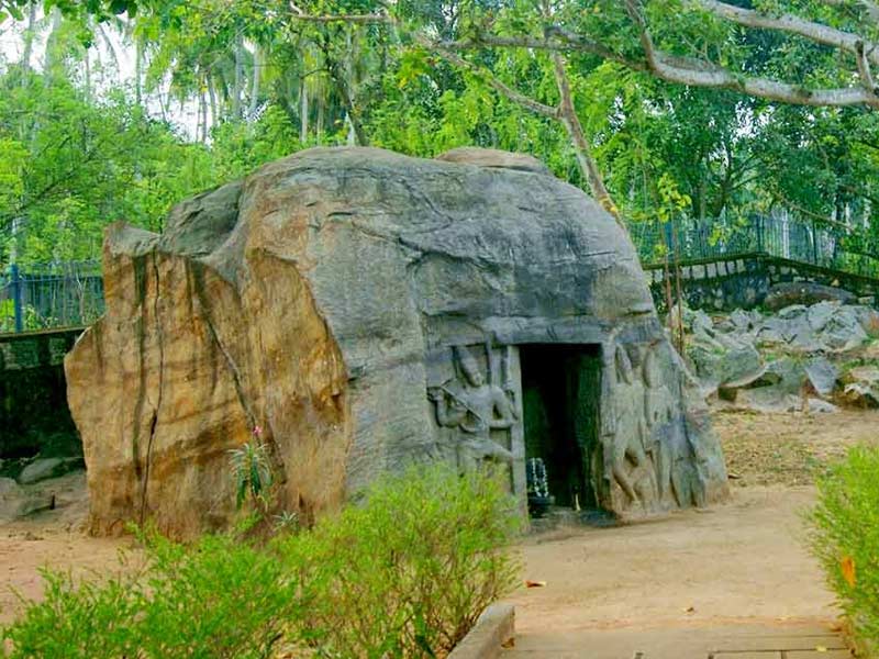 Vizhinjam cave temple