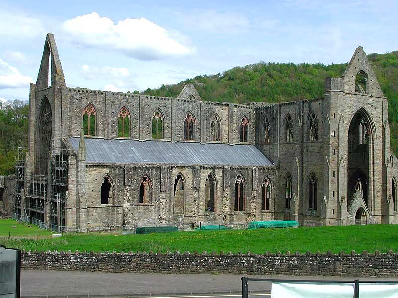 Lines Composed a Few Miles Above Tintern Abbey, Memory Lane of Wordsworth